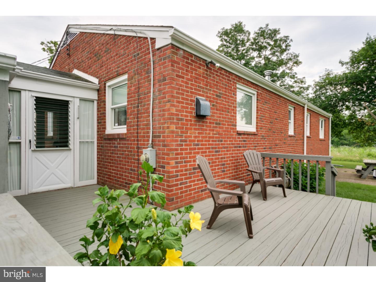 2119 Cooper Road Atco, NJ 08004 - Photo 22 of 25 Deck