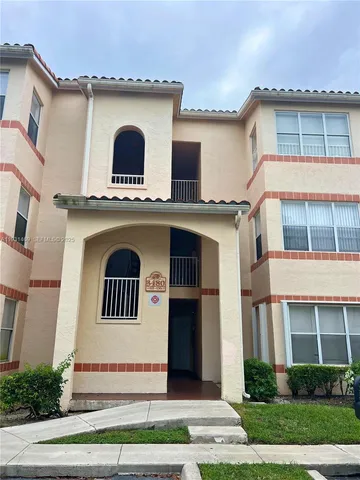 $199,000 | 3480 Pinewalk Drive North, Unit 135, Margate, FL 33063