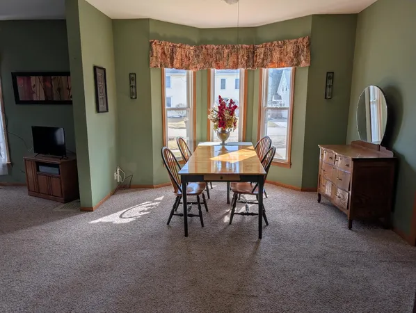$150,000 | 502 North Walnut Avenue, Forreston, IL 61030