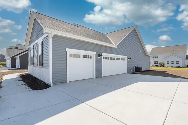 $654,900 | 1700 Whalen Drive, Oconomowoc, WI 53066