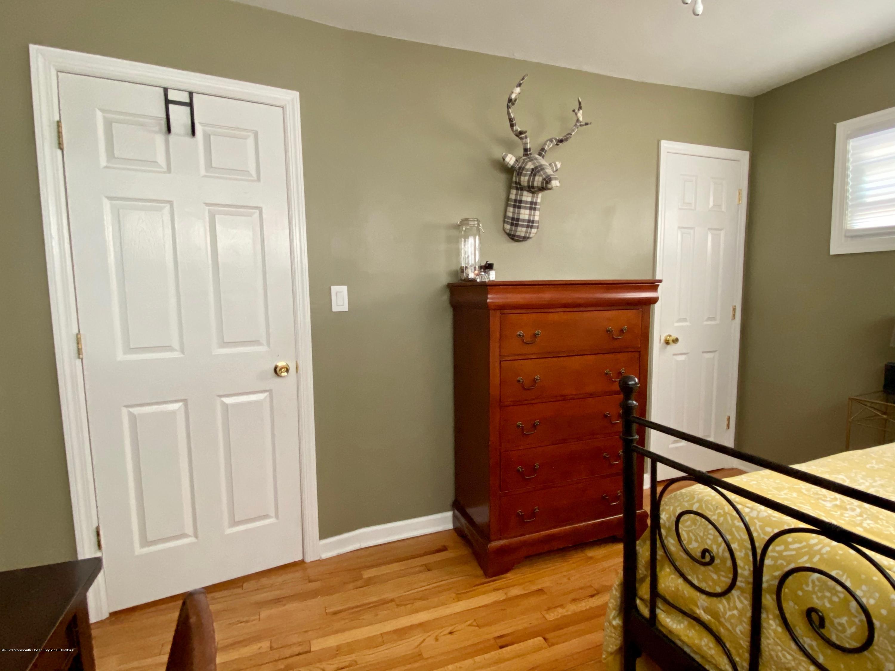 305 Edgeview Road Keyport, NJ 07735 - Photo 15 of 40 781ACC0A-F2AA-4604-869F-942446D02144