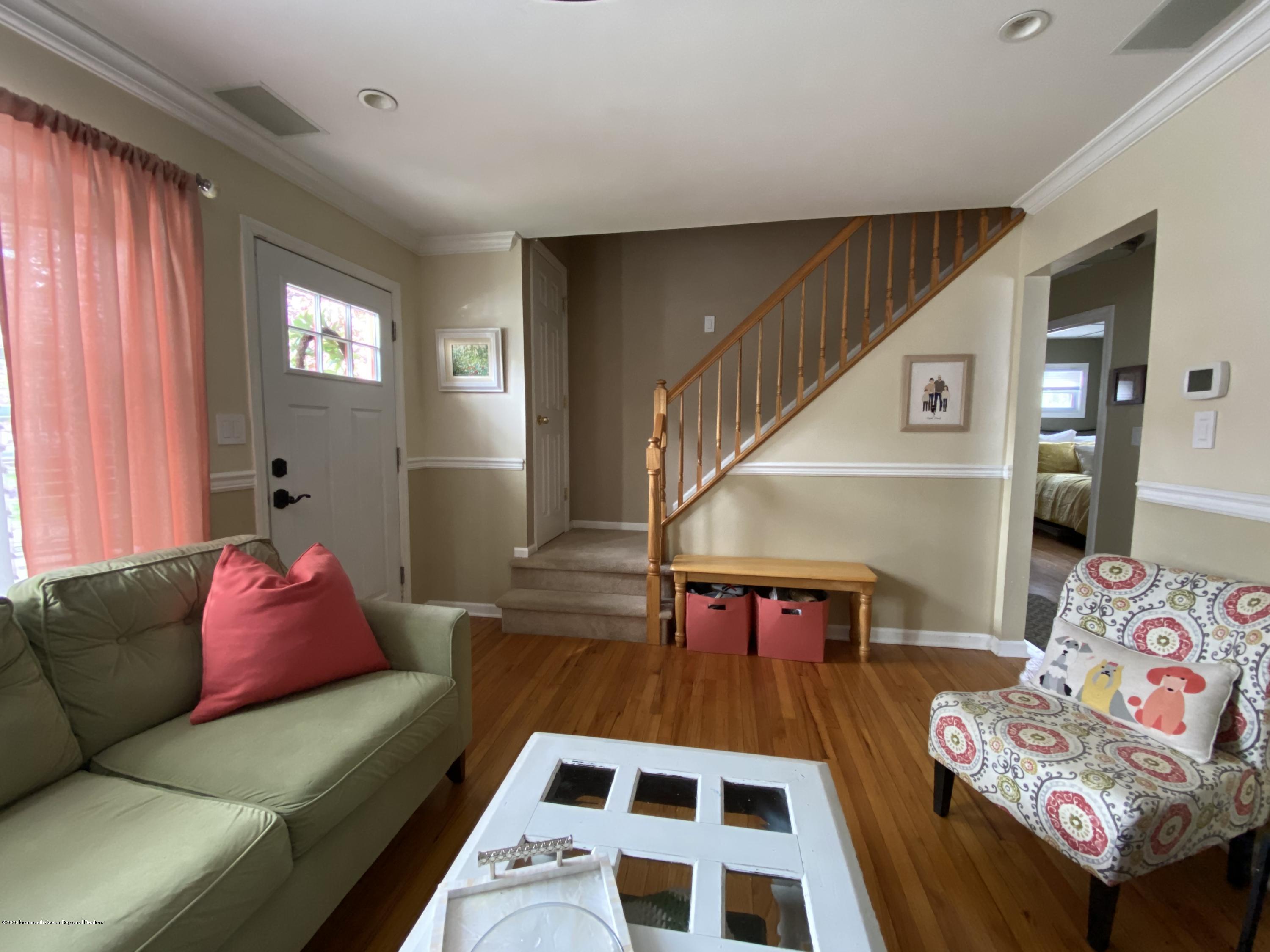 305 Edgeview Road Keyport, NJ 07735 - Photo 4 of 40 88A09E63-AE1E-4ACC-9220-A507E8DFB3DD