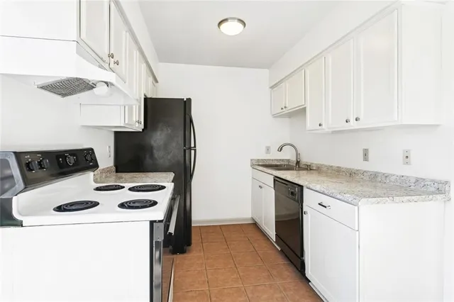 $139,900 | 543 Cedarwood Drive, Unit 543, Mandeville, LA 70471