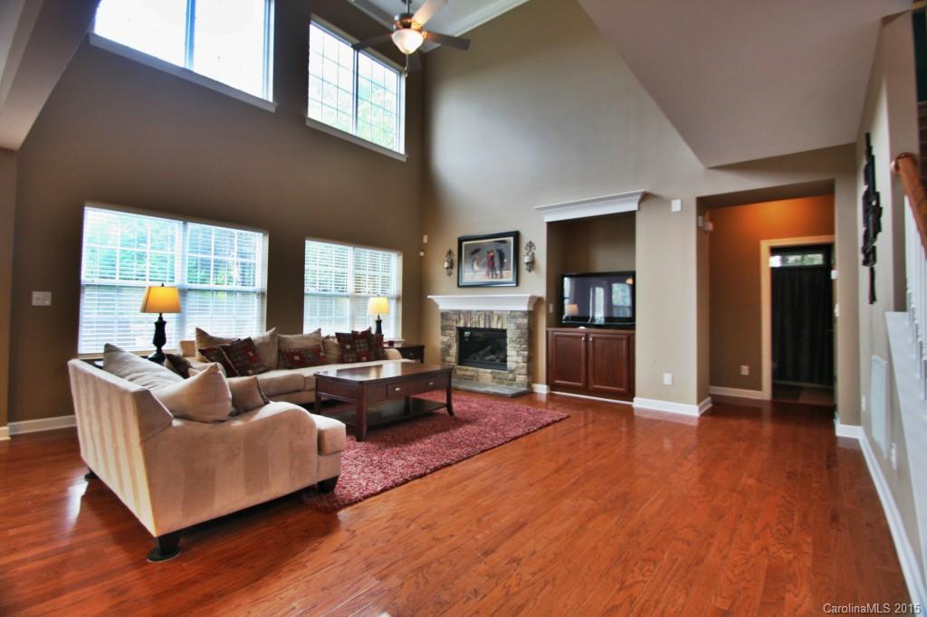 6304 Baltray Road Charlotte, NC 28278 - Photo 3 of 10 Gallery Image 3