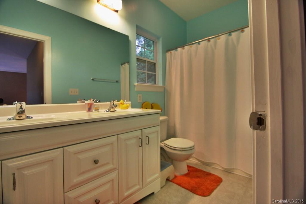 6304 Baltray Road Charlotte, NC 28278 - Photo 9 of 10 Gallery Image 9
