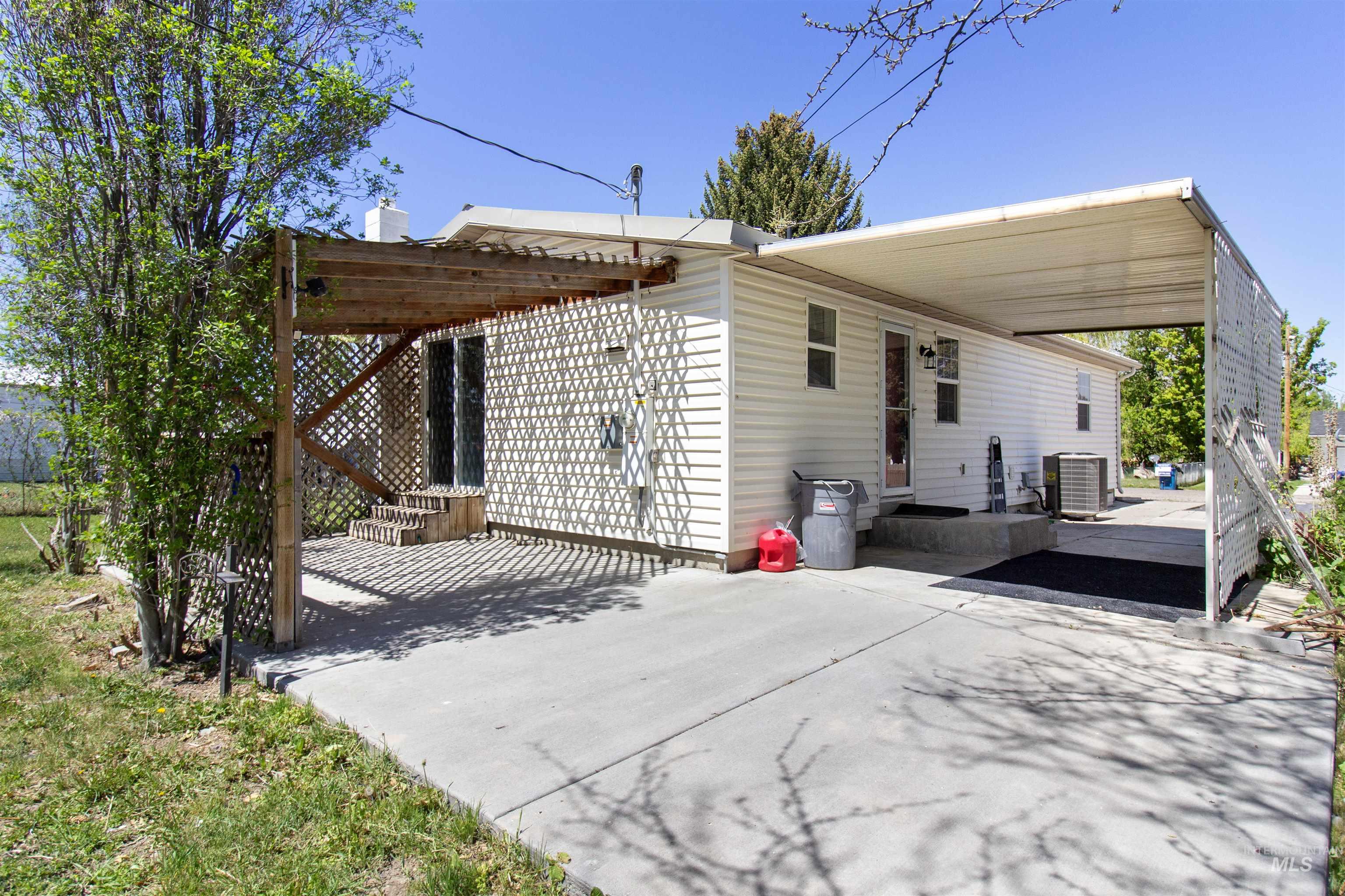 145 4th Street Hazelton, ID 83335 - Photo 5 of 46