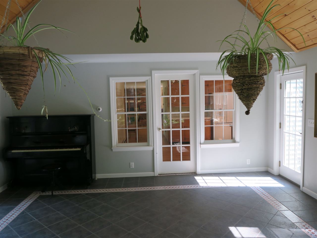 240 North River Road Lee, NH 03861 - Photo 9 of 37