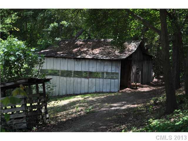 3320 Beaty Road Gastonia, NC 28056 - Photo 15 of 16 a view of a backyard of the house