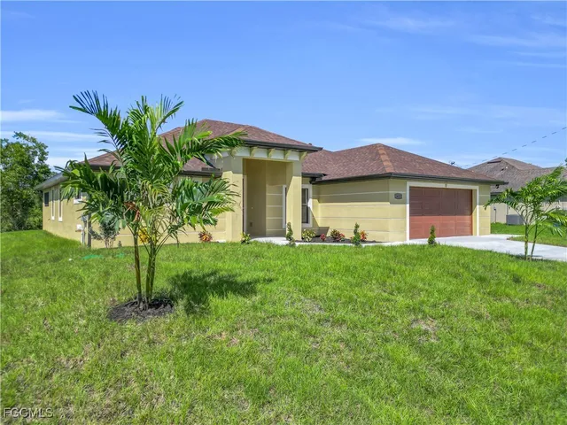 $379,900 | 3422 20th Street West, Lehigh Acres, FL 33971