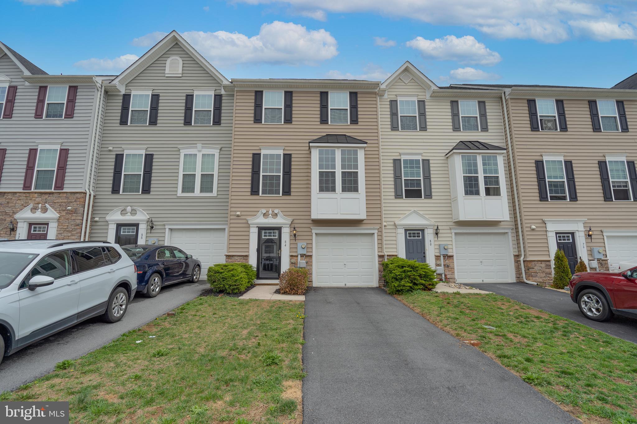 84 Norwood Drive Falling Waters, WV 25419 - Photo 2 of 32