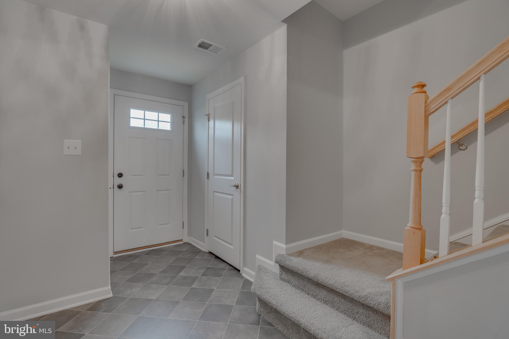 84 Norwood Drive Falling Waters, WV 25419 - Photo 4 of 32