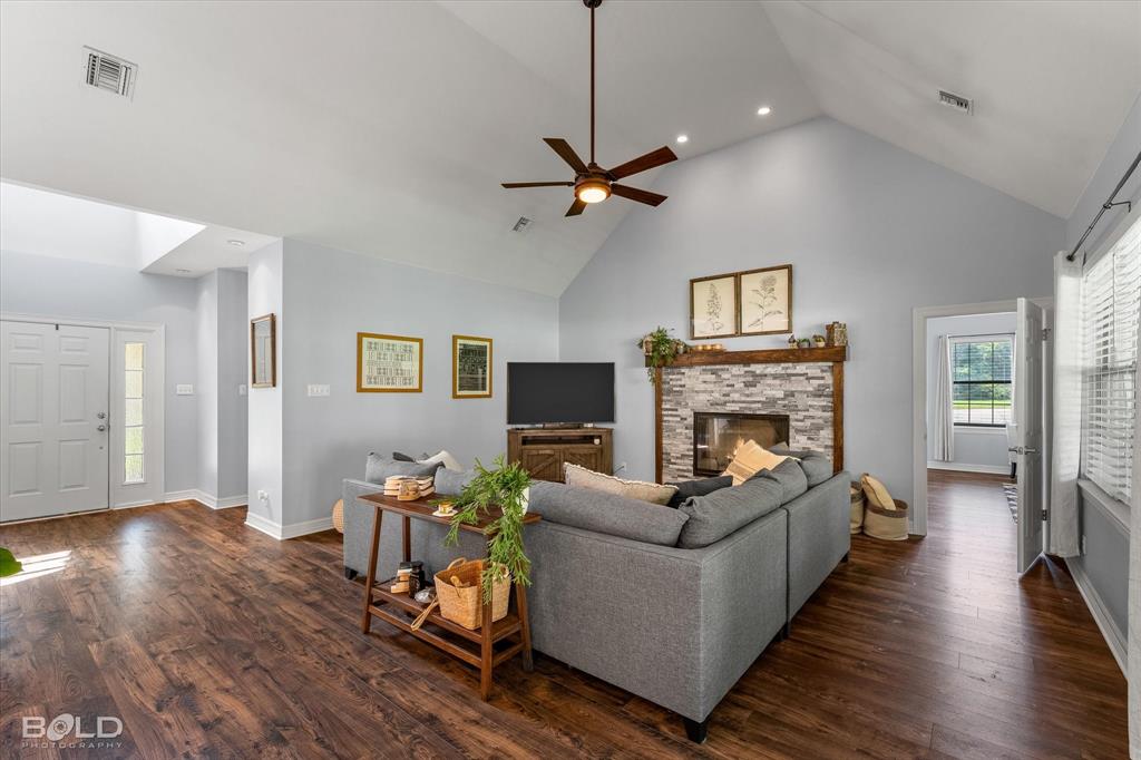 7412 Greenwood Springridge Road Greenwood, LA 71033 - Photo 7 of 40
