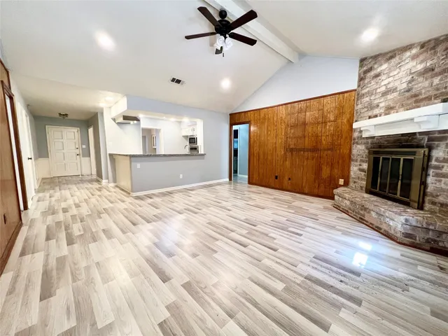 $2,000 | 422 Gamewood Drive, Spring, TX 77386