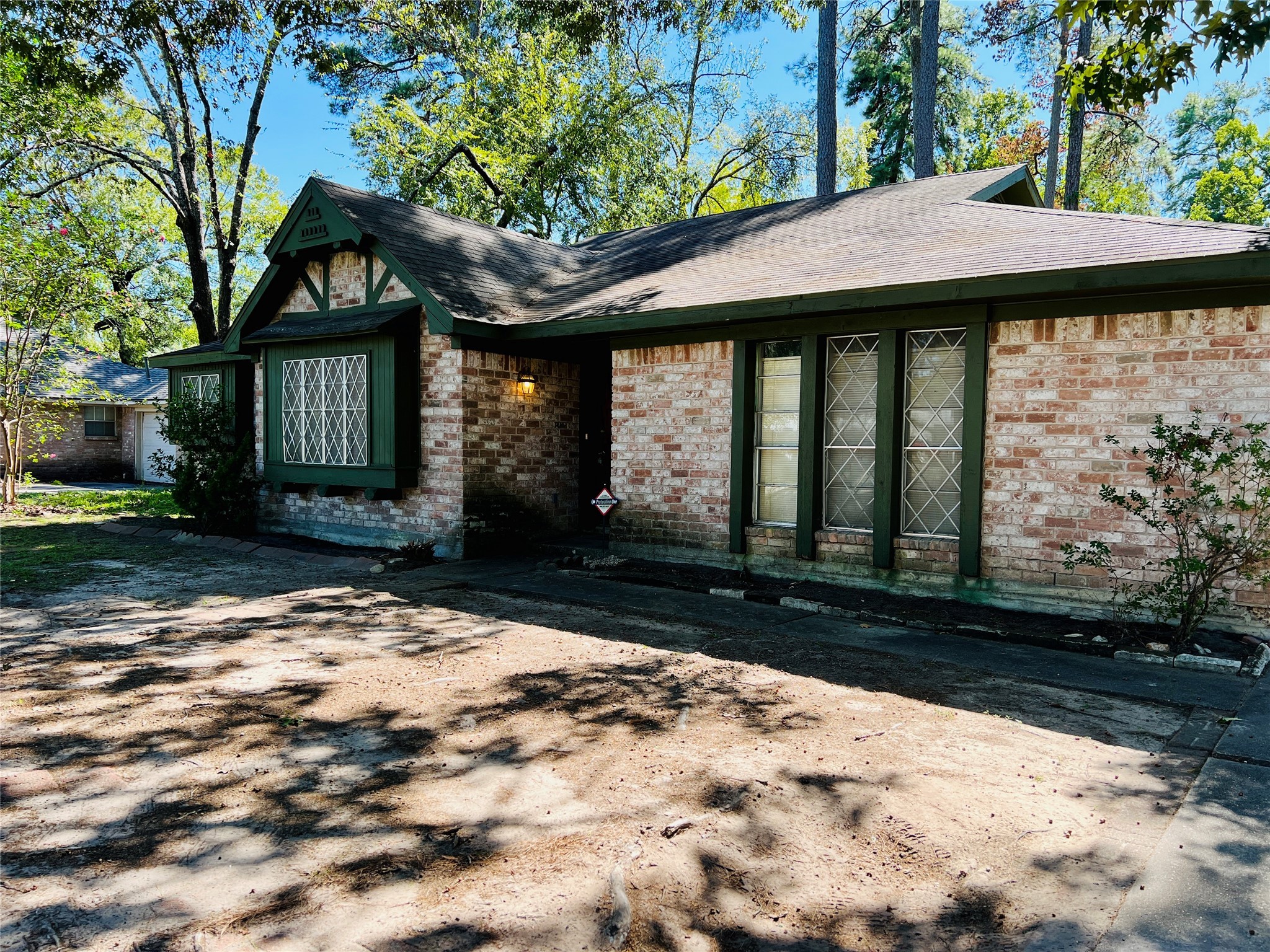 422 Gamewood Drive Spring, TX 77386 - Photo 4 of 26 a view of a house with a yard