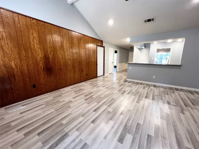 $2,000 | 422 Gamewood Drive, Spring, TX 77386