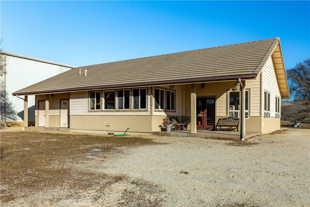 75751 Indian Valley Road San Miguel, CA 93451 - Photo 24 of 60