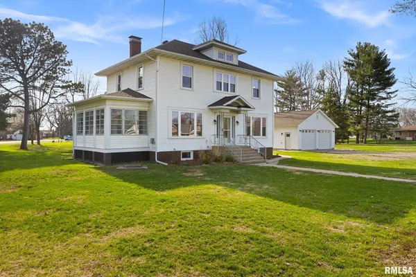 $219,000 | 1201 Old Indian Town Road, Henry, IL 61537