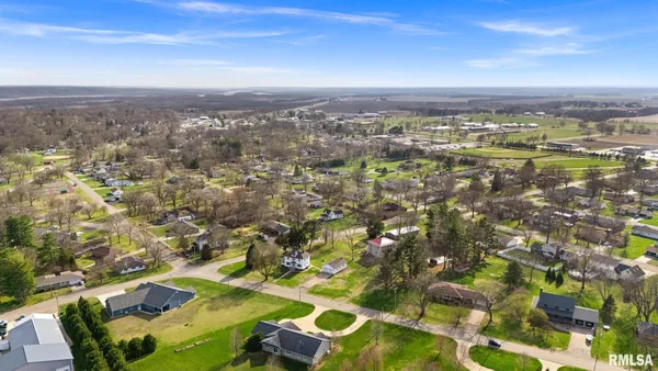 $219,000 | 1201 Old Indian Town Road, Henry, IL 61537