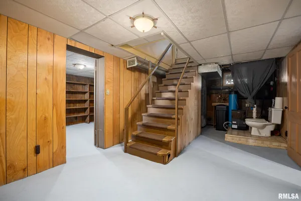 $219,000 | 1201 Old Indian Town Road, Henry, IL 61537