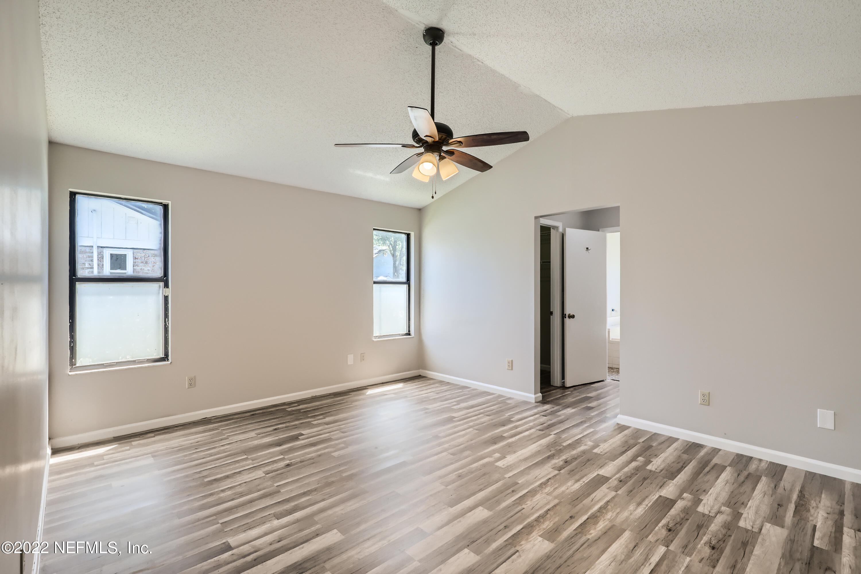 3880 Star Tree Road Jacksonville, FL 32210 - Photo 17 of 33 19-319150470-25 Primary Bedroom