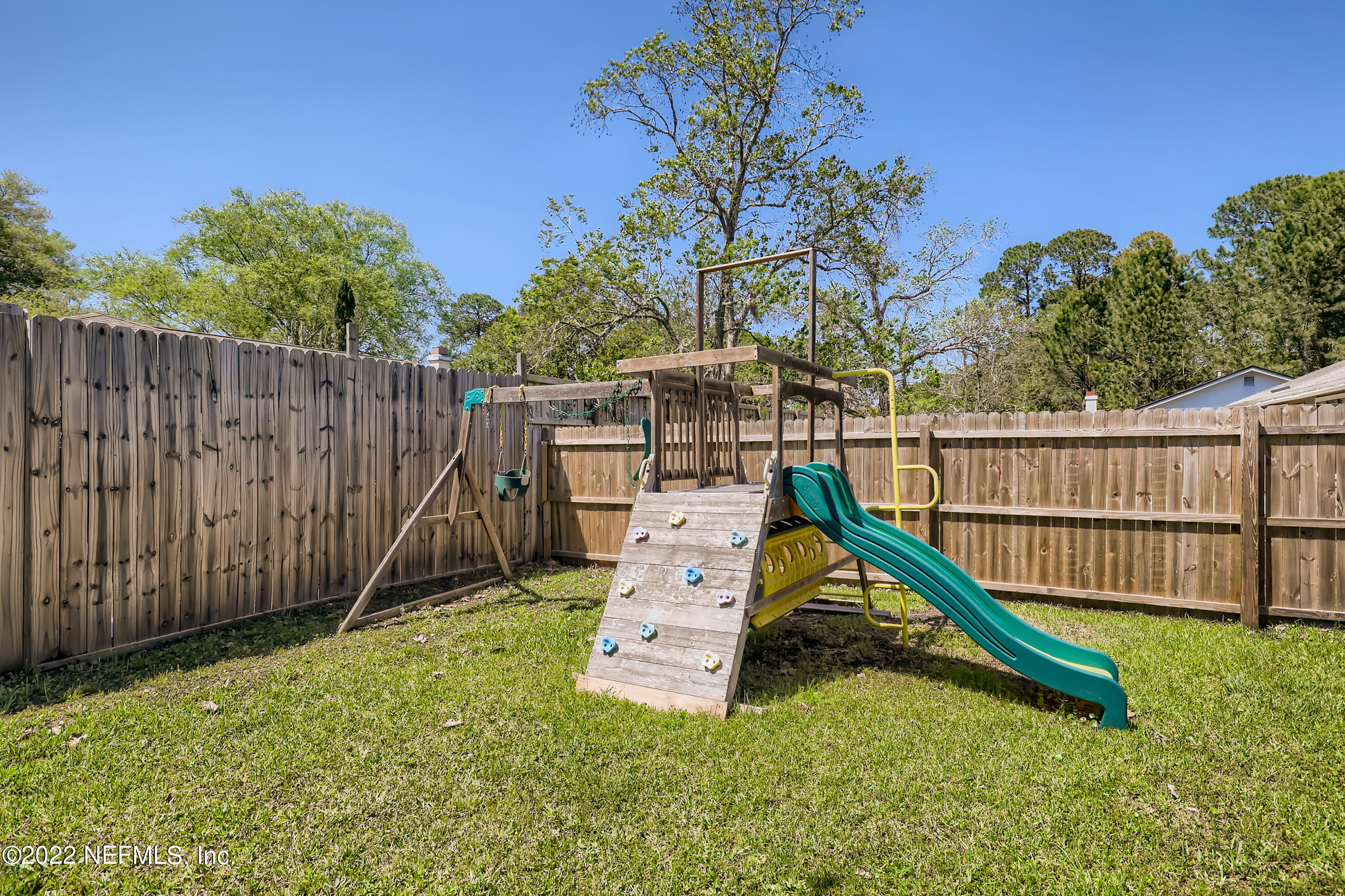 3880 Star Tree Road Jacksonville, FL 32210 - Photo 31 of 33 33-657791739-51 Back Yard