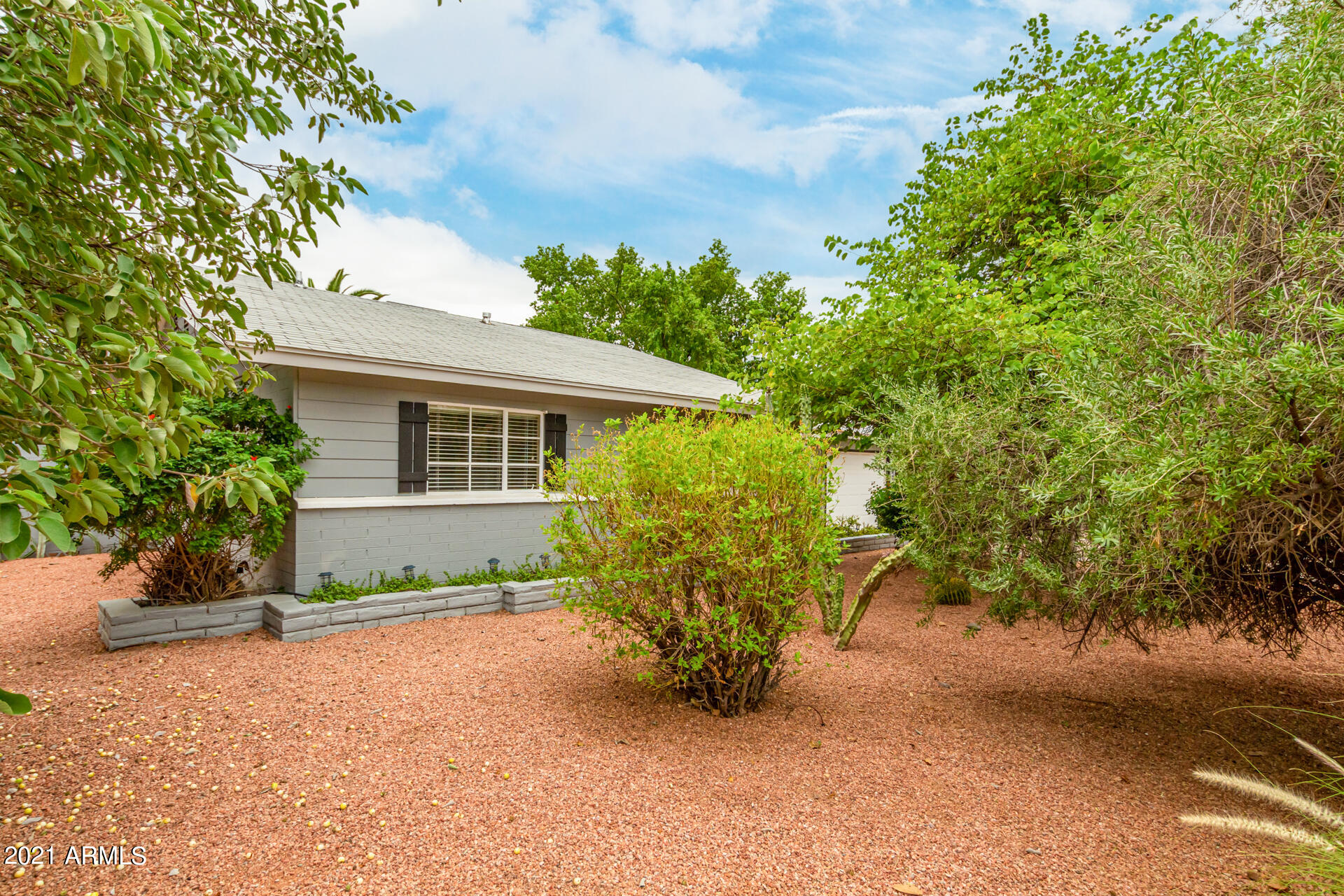 3027 East Cheery Lynn Road Phoenix, AZ 85016 - Photo 2 of 26 0002-Cheery Lynn-2