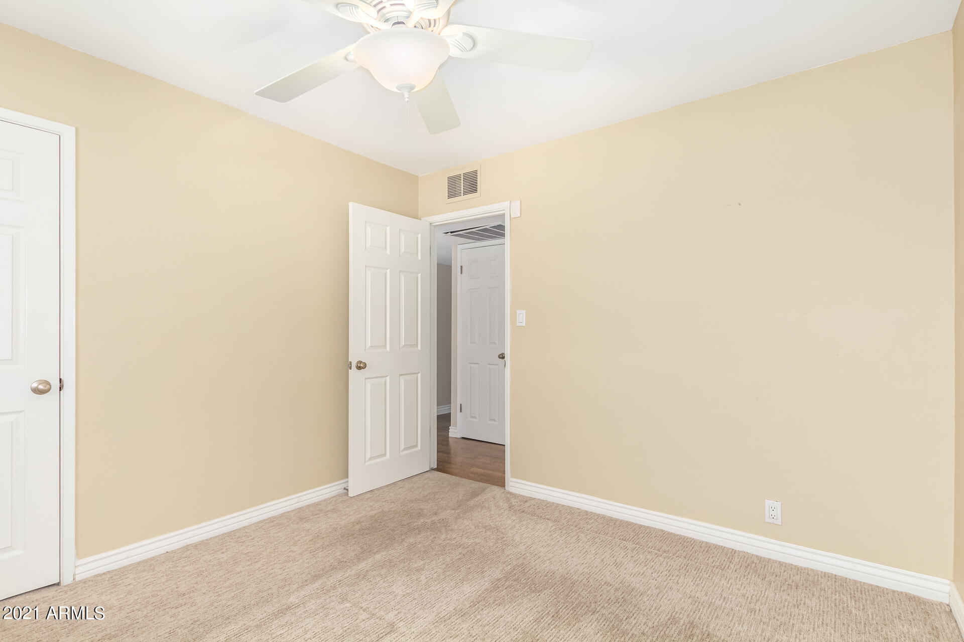 3027 East Cheery Lynn Road Phoenix, AZ 85016 - Photo 22 of 26 0020-Cheery Lynn-20