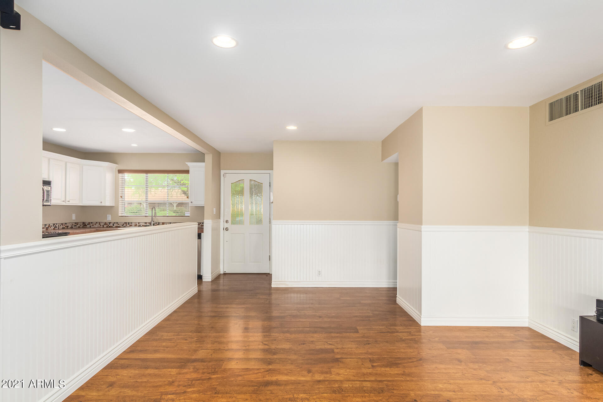 3027 East Cheery Lynn Road Phoenix, AZ 85016 - Photo 4 of 26 0004-Cheery Lynn-4