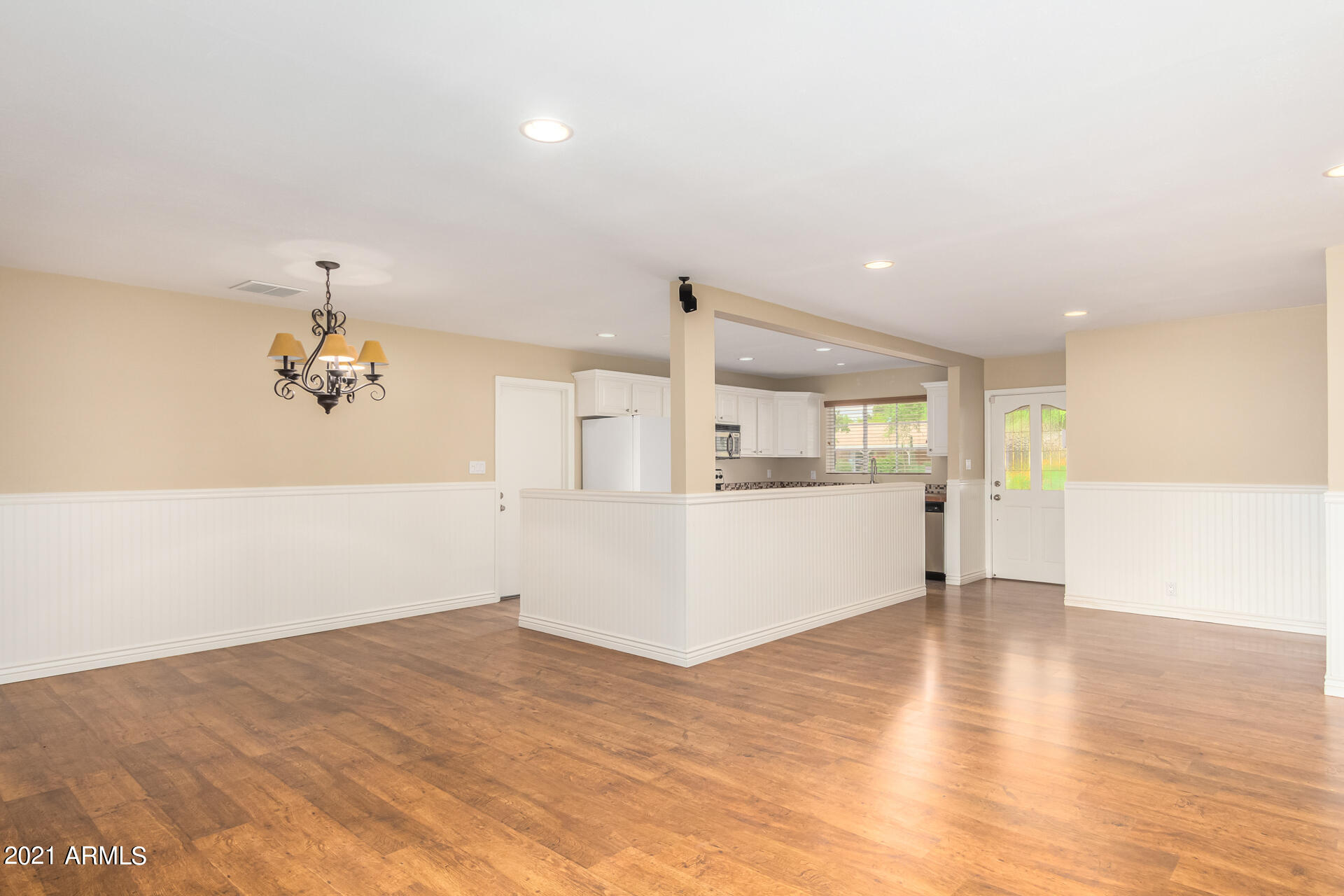 3027 East Cheery Lynn Road Phoenix, AZ 85016 - Photo 5 of 26 0005-Cheery Lynn-5