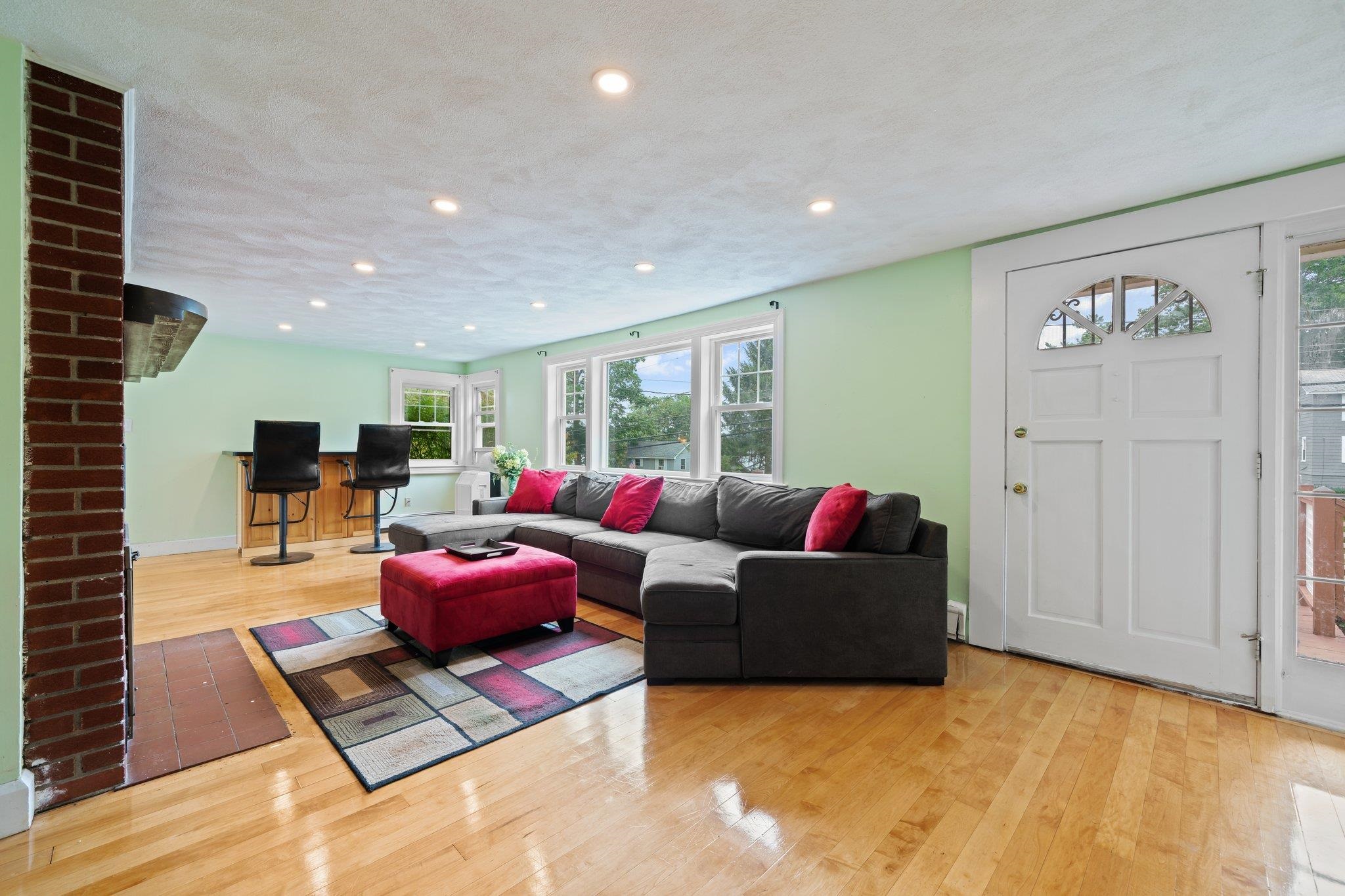72 Chester Road Derry, NH 03038 - Photo 20 of 27 Gallery Image 20