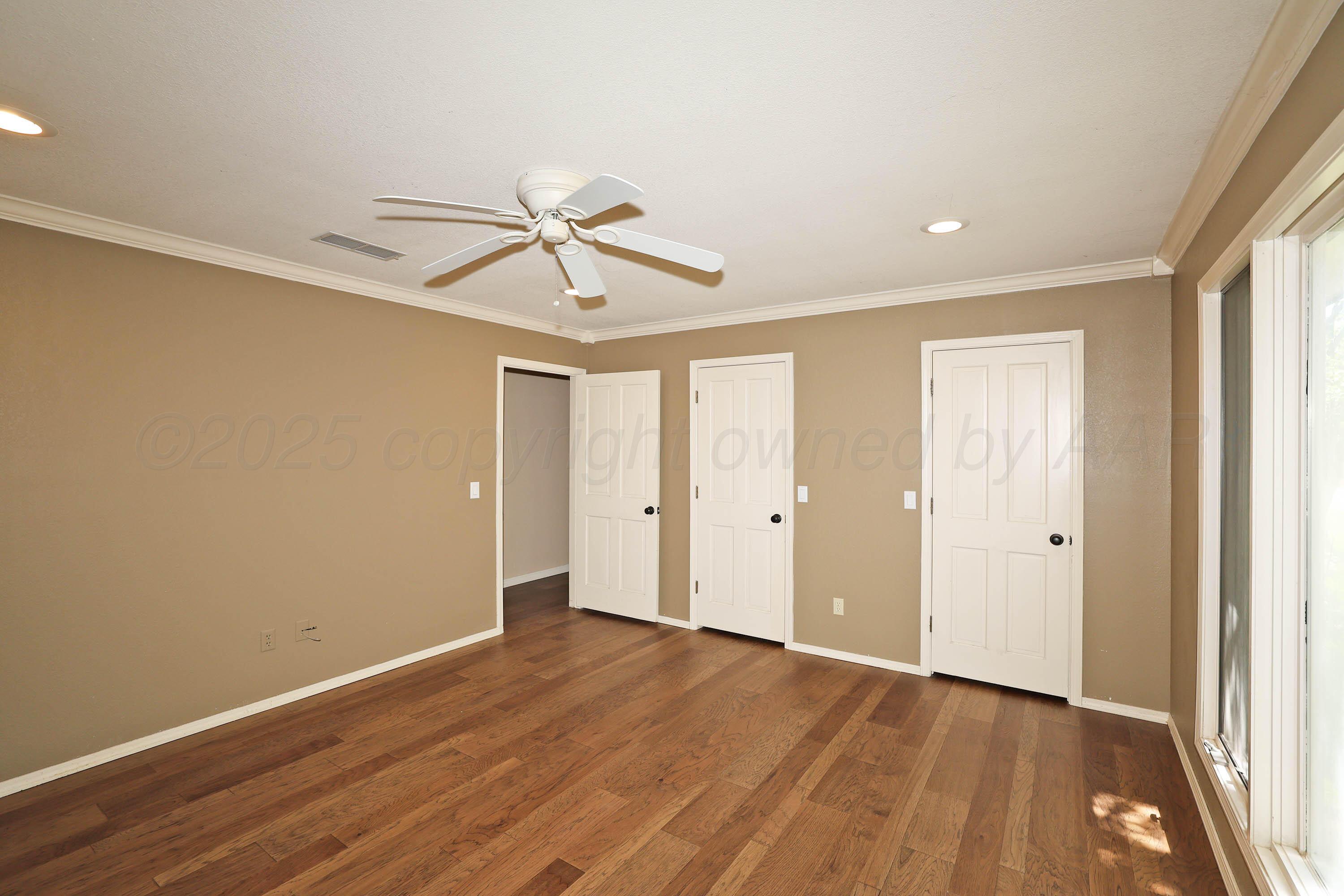 3449 Irving Lane Amarillo, TX 79121 - Photo 19 of 30 23-3rd Bedroom