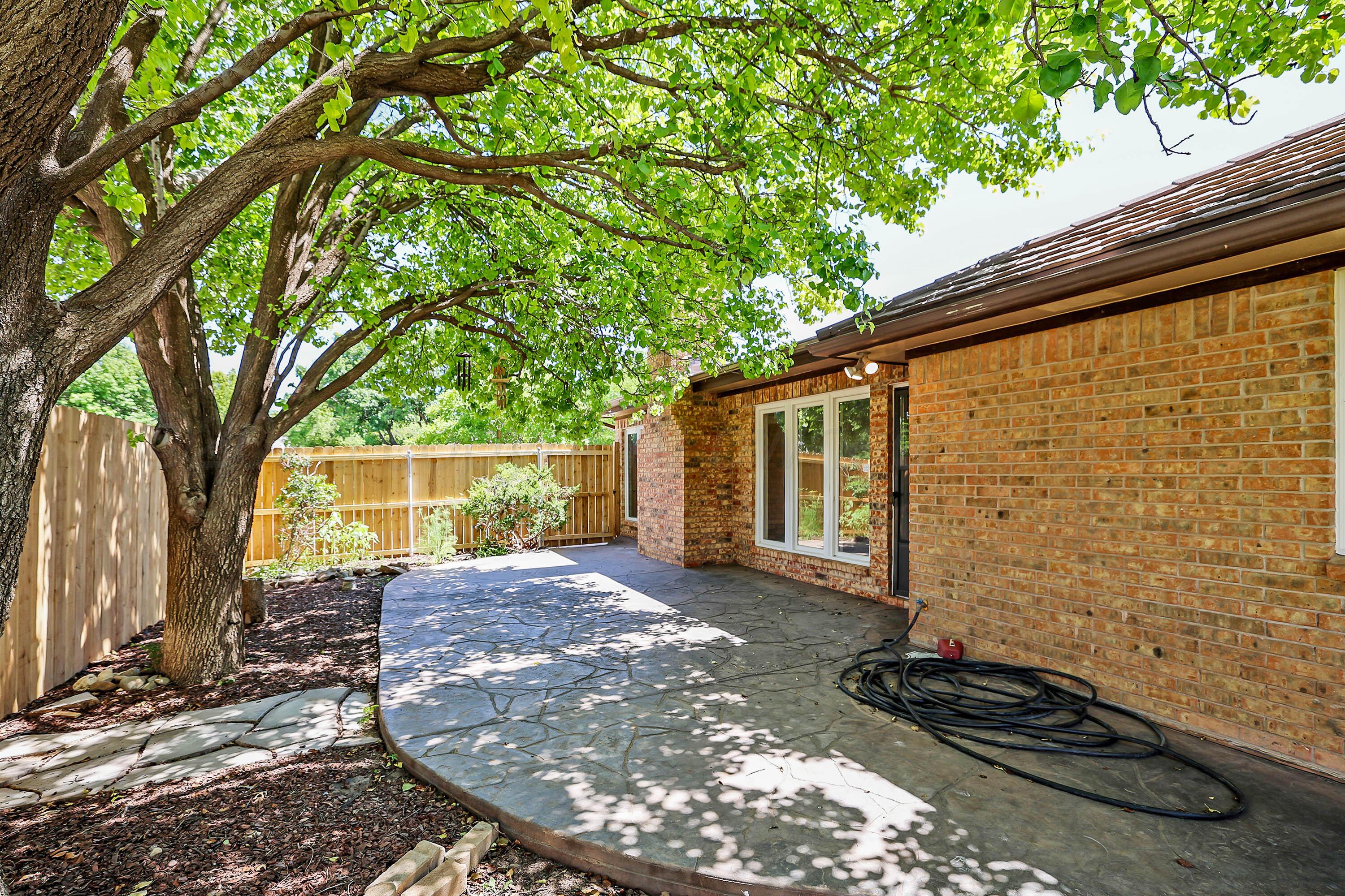 3449 Irving Lane Amarillo, TX 79121 - Photo 28 of 30 31-Back Patio