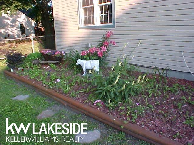 16604 Frazho Road Roseville, MI 48066 - Photo 31 of 31 31251046-30.JPG
