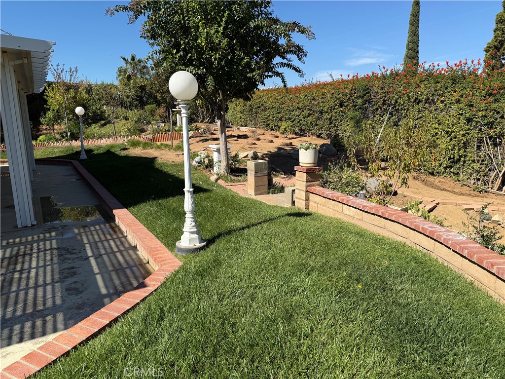 2000 Citrus Wood Lane Riverside, CA 92503 - Photo 41 of 51