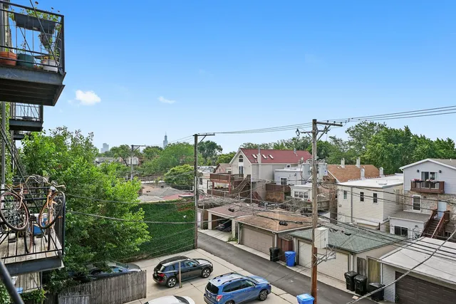 $2,900 | 2629 West Chicago Avenue, Unit 3, Chicago, IL 60622