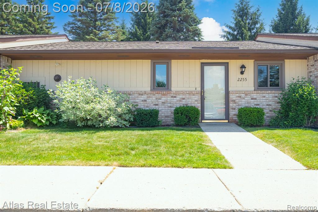 2255 North Milford Road Highland, MI 48357 - Photo 2 of 26