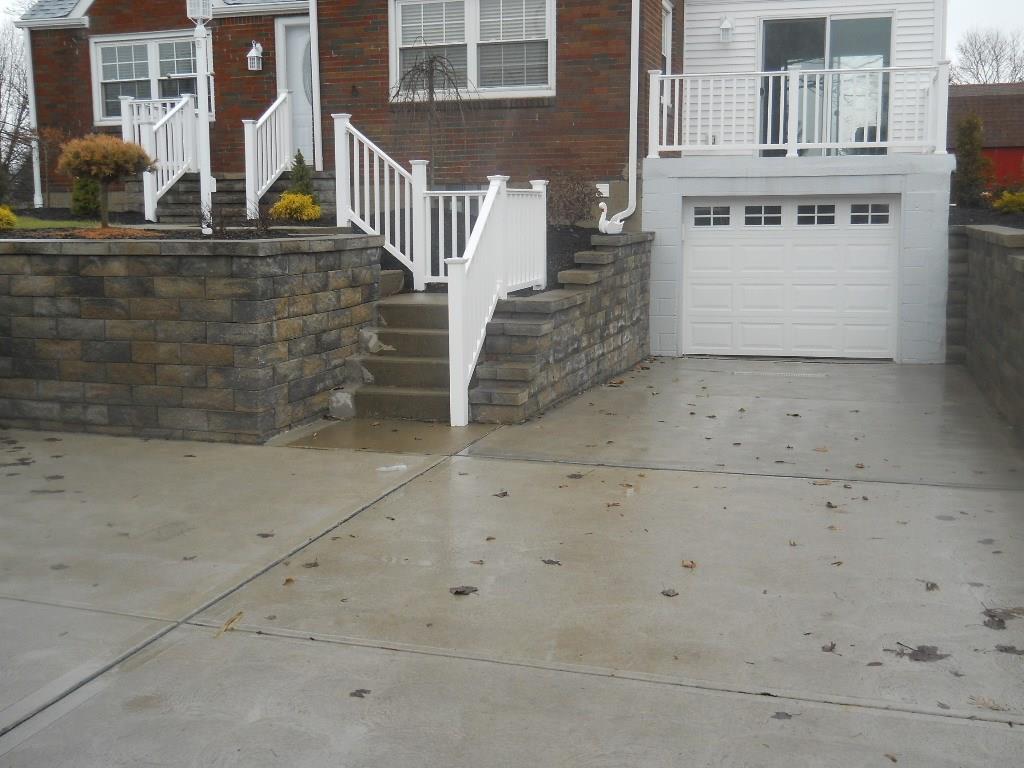 1036 Silver Lane McKees Rocks, PA 15136 - Photo 2 of 18