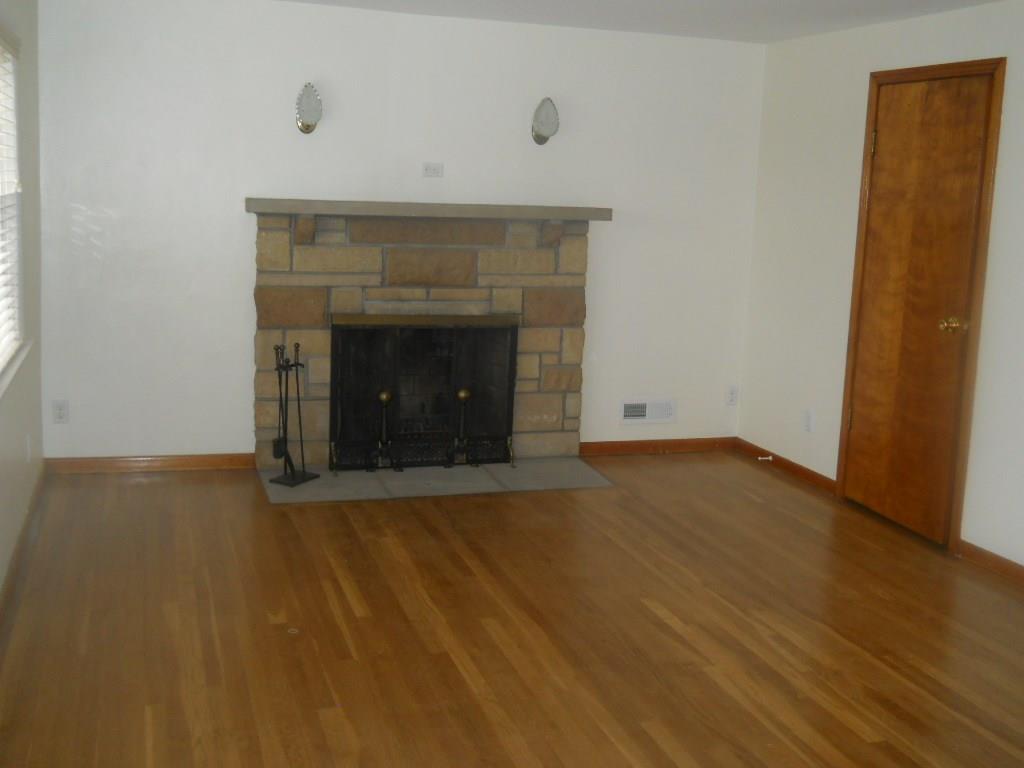 1036 Silver Lane McKees Rocks, PA 15136 - Photo 3 of 18
