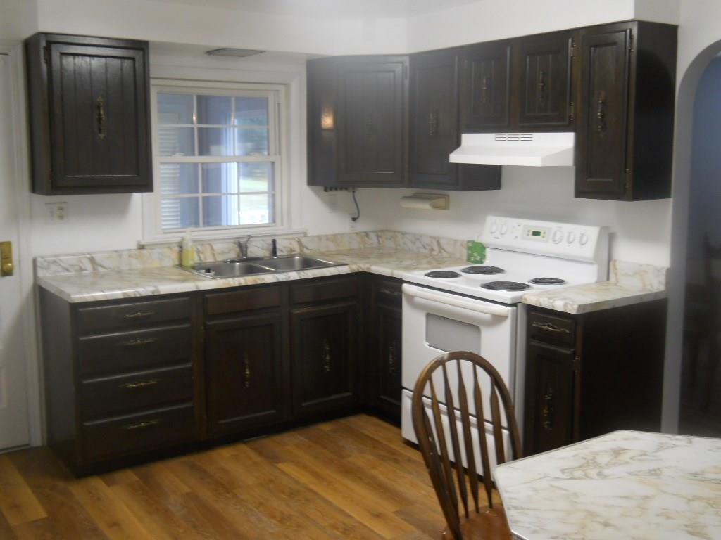 1036 Silver Lane McKees Rocks, PA 15136 - Photo 4 of 18