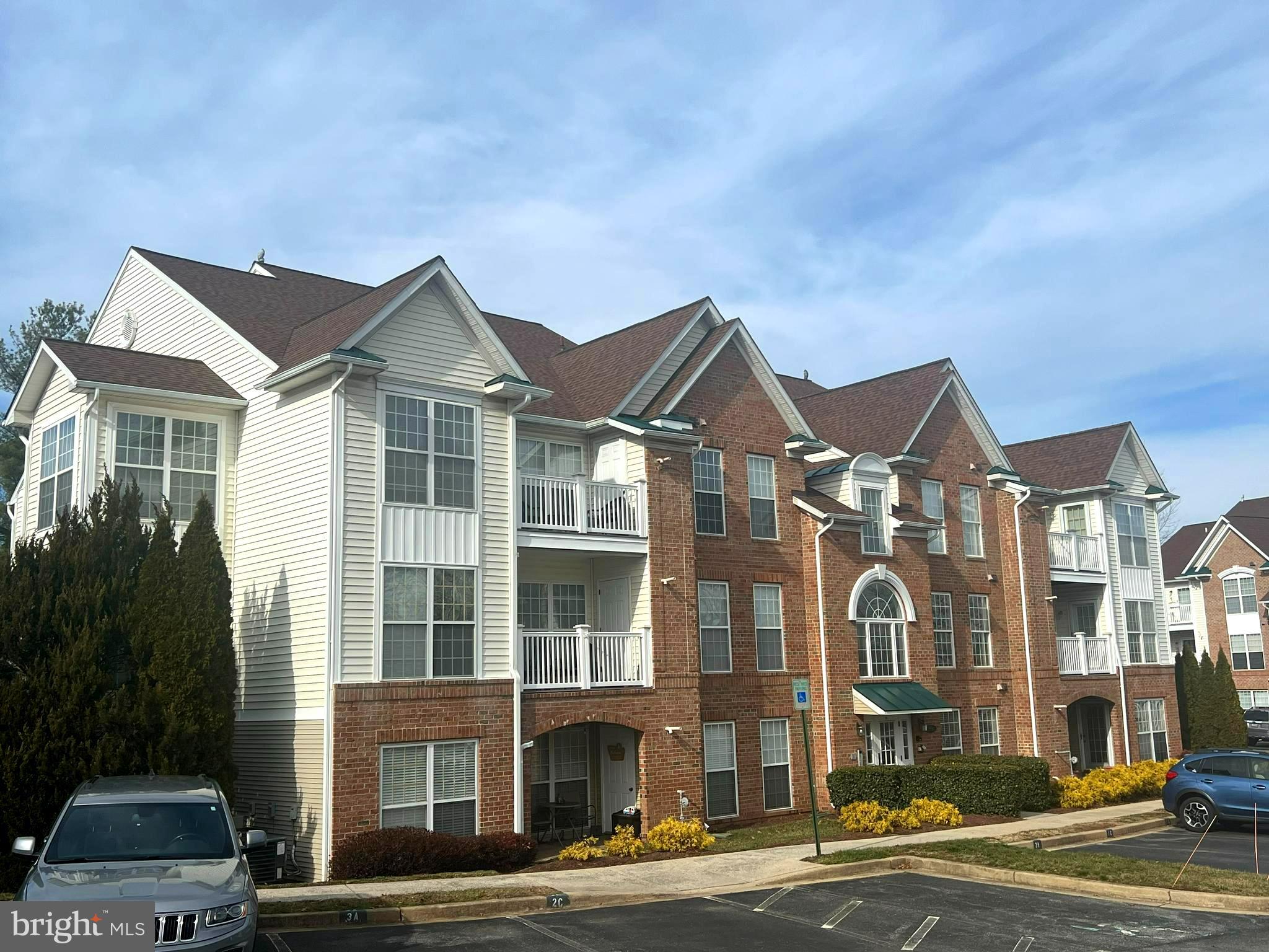 2510 Coach House Way, Unit 1C Frederick, MD 21702 - Photo 4 of 38 Luxury Garden Style Building