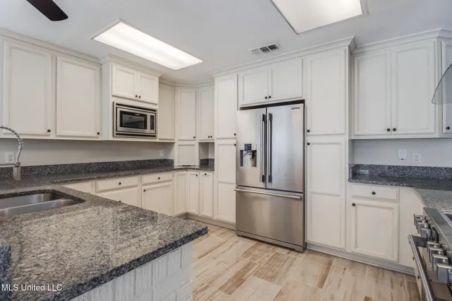 $2,300 | 22530 Saucier Lizana Road, Saucier, MS 39574