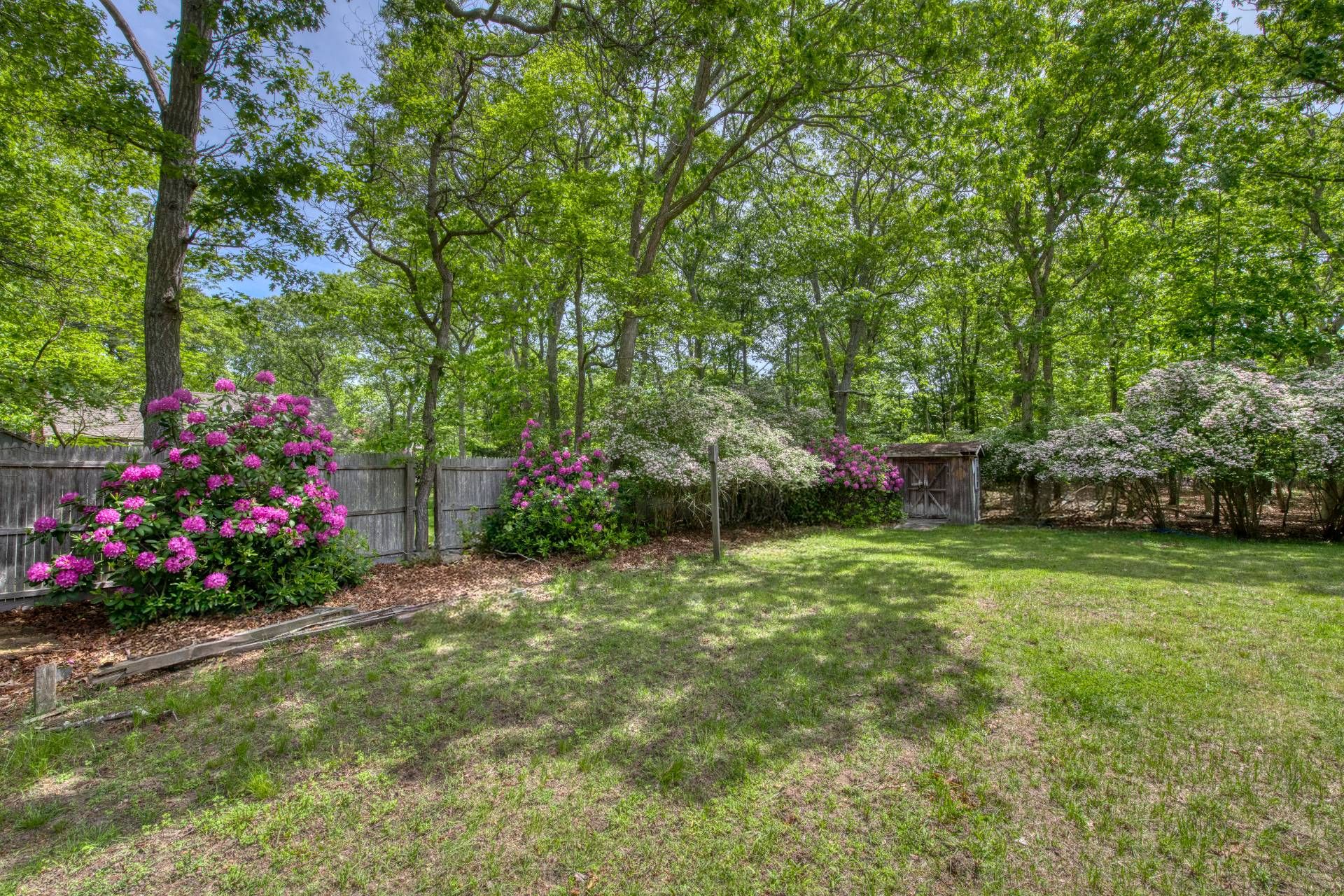 123 & 127 Copeces Lane East Hampton, NY 11937 - Photo 4 of 12