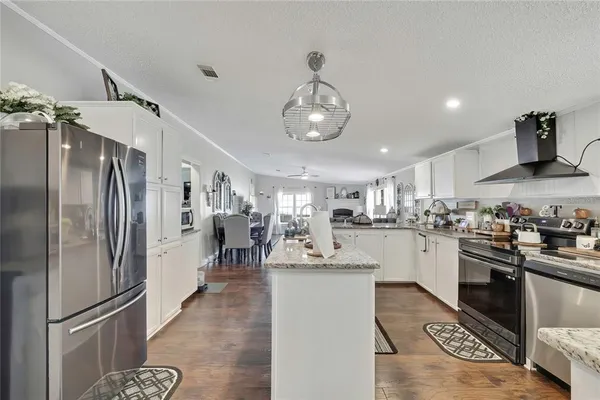$299,900 | 6171 South Lisa Point, Homosassa, FL 34446