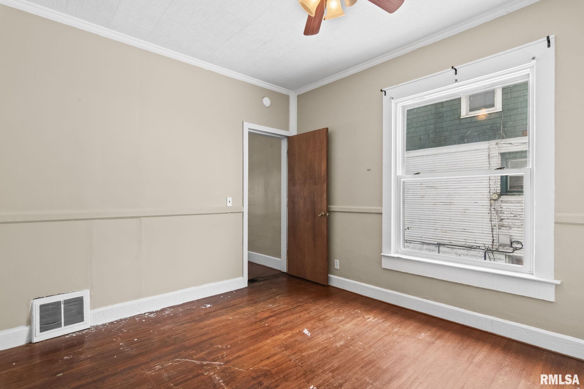 1219 West Lawrence Avenue Springfield, IL 62704 - Photo 17 of 36 Gallery Image 17
