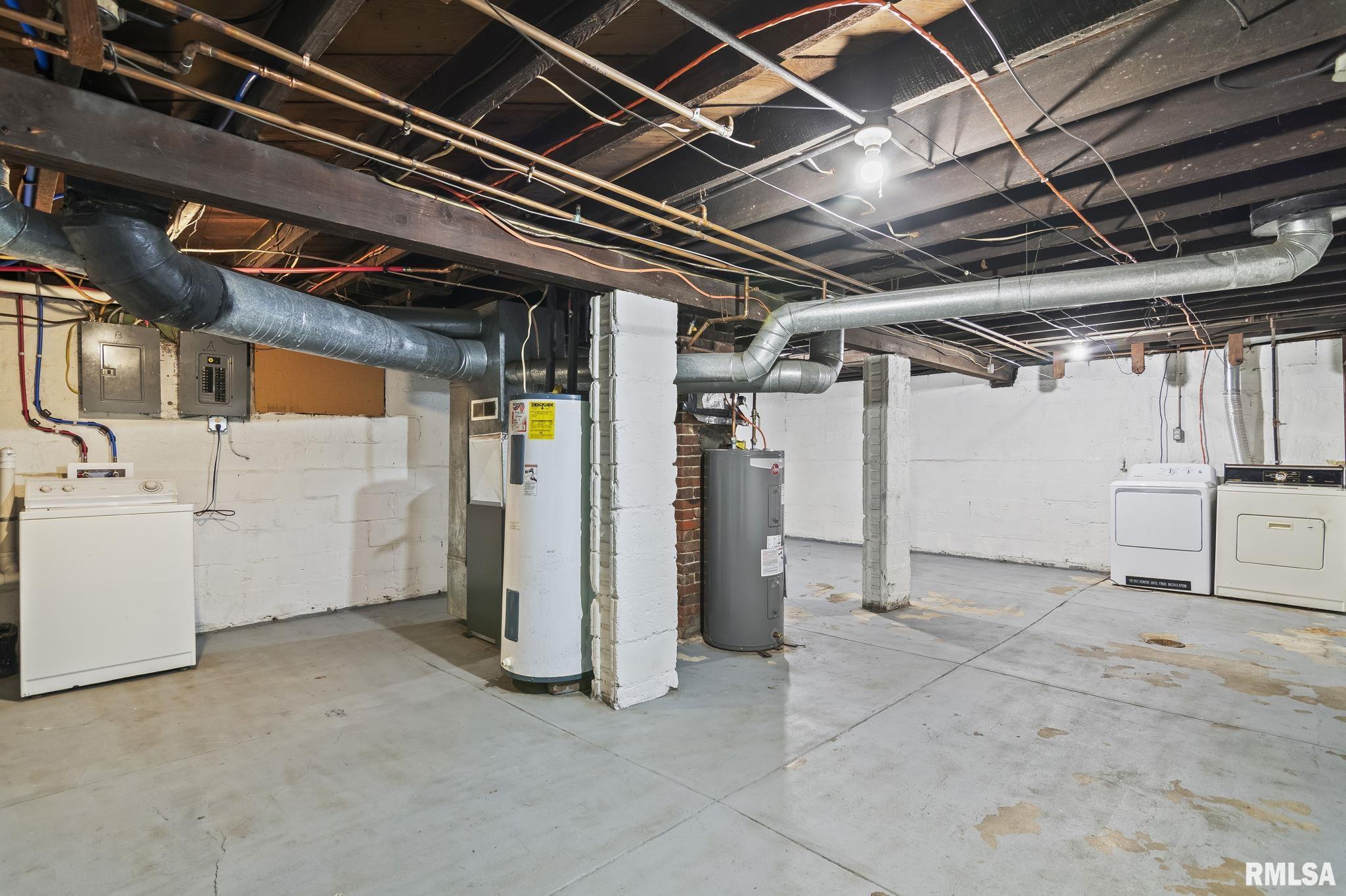1219 West Lawrence Avenue Springfield, IL 62704 - Photo 30 of 36 Gallery Image 30