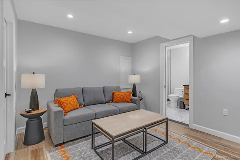 $1,400,000 | 4 Wood Path Drive, Northport, NY 11768
