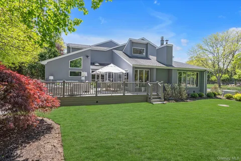 $1,400,000 | 4 Wood Path Drive, Northport, NY 11768