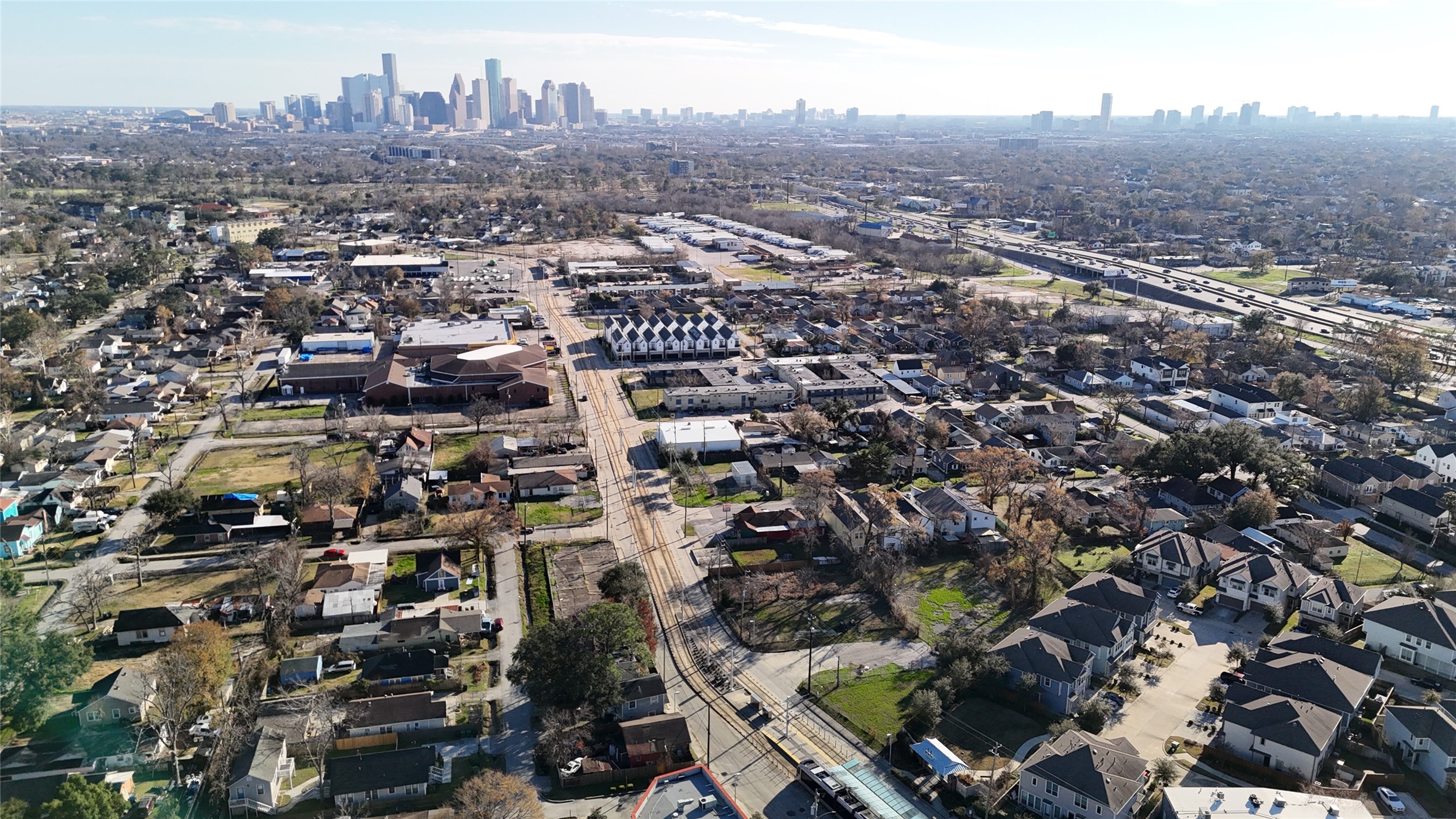 4701 Fulton Street Houston, TX 77009 - Photo 13 of 16 an aerial view of multiple house