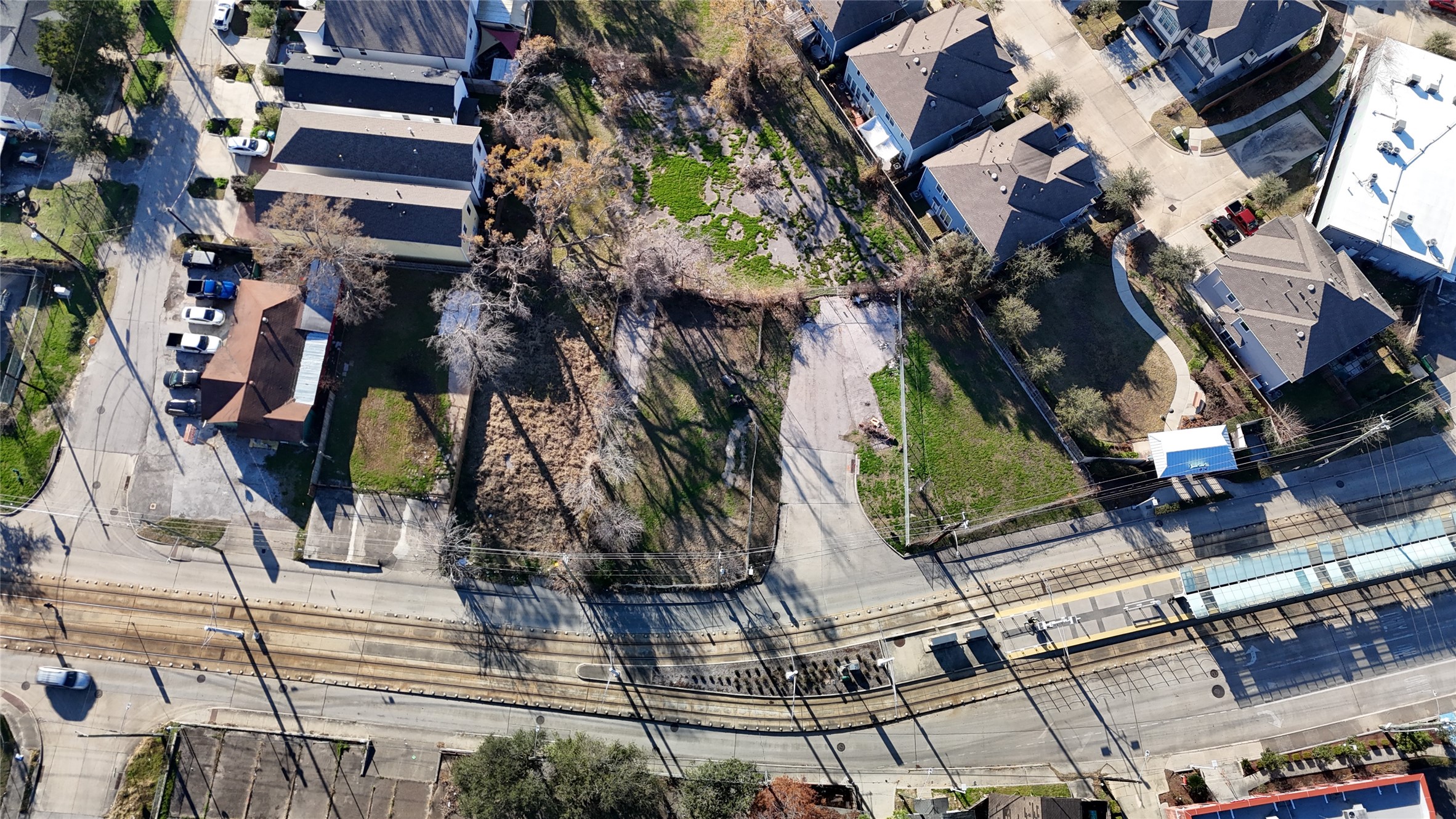 4701 Fulton Street Houston, TX 77009 - Photo 6 of 16 a view of building and yard