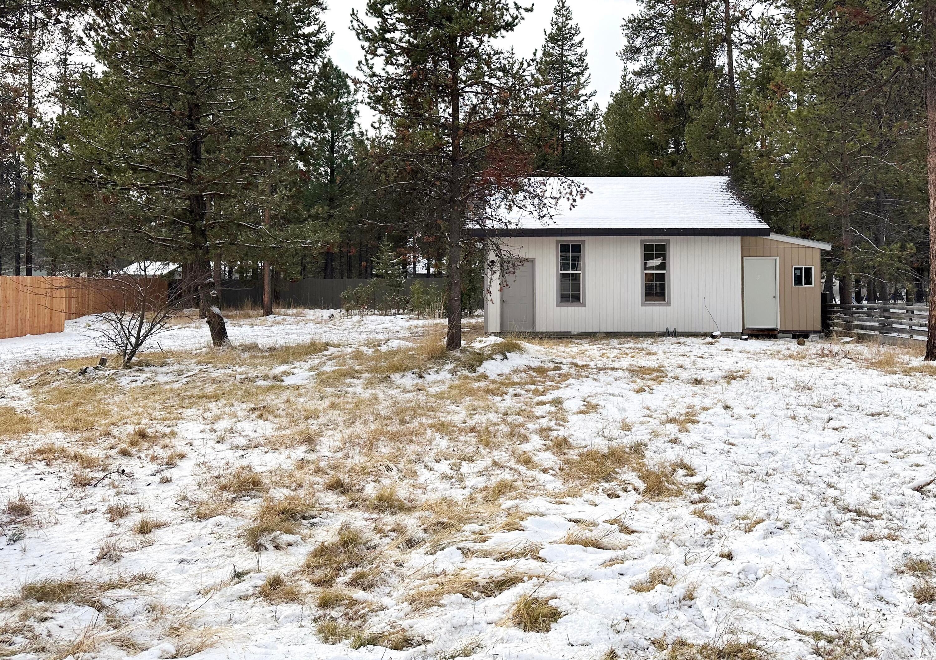56223 Marsh Hawk Road Bend, OR 97707 - Photo 17 of 18 shop